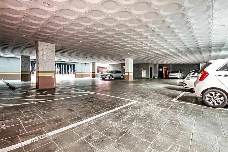 Jeonju Sinsigaji Hotel Pop
