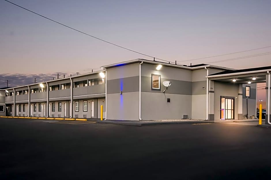 Days Inn by Wyndham Indianapolis East Post Road