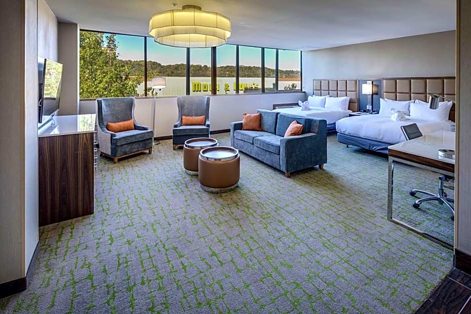 DoubleTree by Hilton Huntington, WV