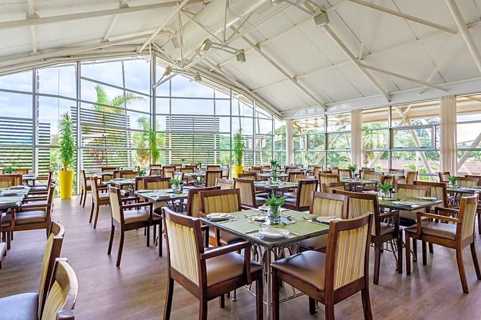 Protea Hotel by Marriott Karridene Beach