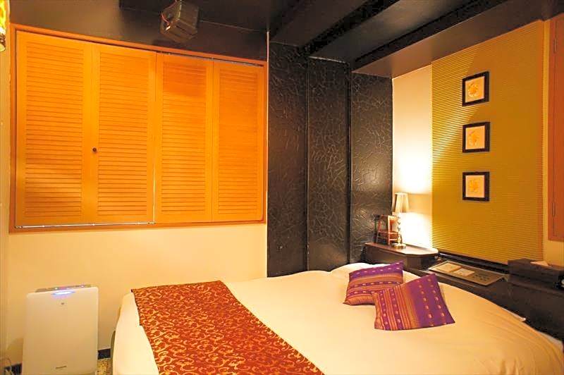 HOTEL CHECK INN BALI adult only
