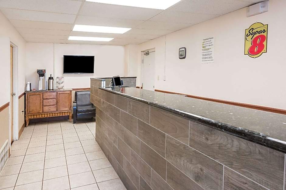 Super 8 by Wyndham Columbus – Columbus, OH