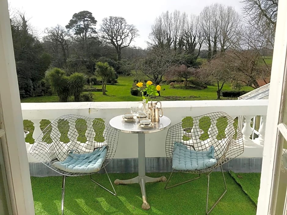 Cedar House Boutique B&B