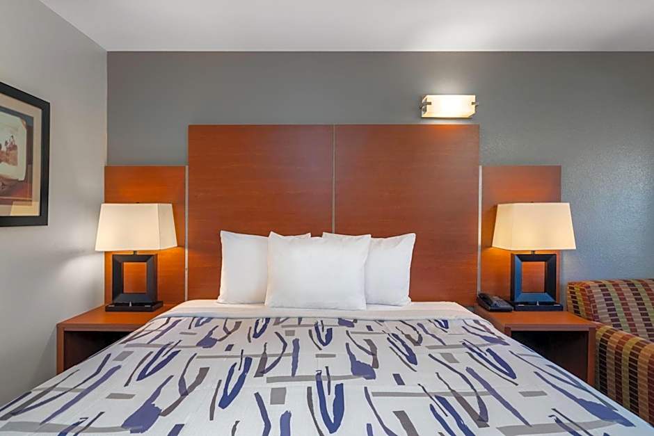 Travelodge by Wyndham Albuquerque West