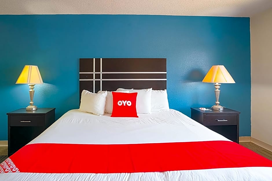 OYO Hotel Redwood Falls near Jackpot Casino