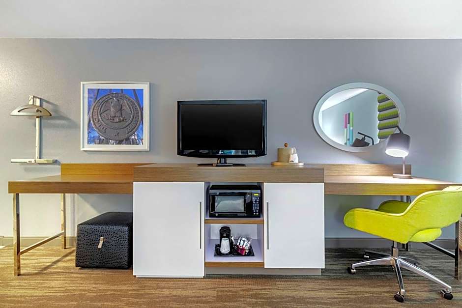 2 Queen Beds — 4 fotoğraftan 1. fotoğraf