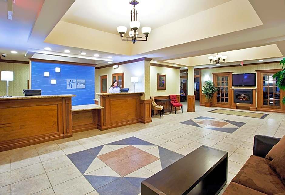 Holiday Inn Express Hotel & Suites Howell By IHG