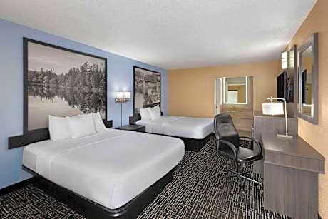 Queen Room with Two Queen Beds - Non-Smoking
