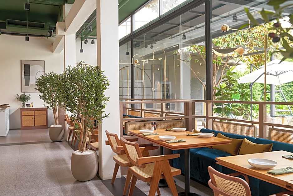 SCENE Bangkoknoi hotel (SHA Extra Plus)