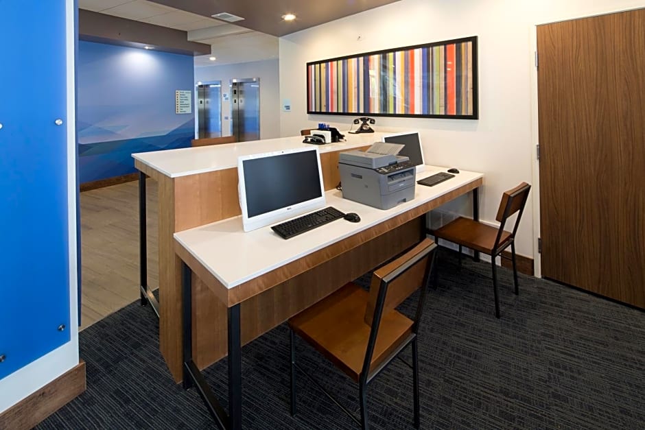 Holiday Inn Express & Suites Alpena - Downtown By IHG