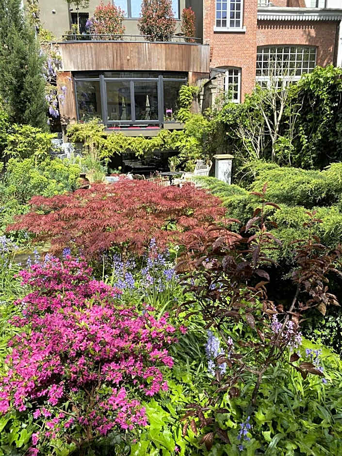 The Museum - Au Lit, Jérôme!