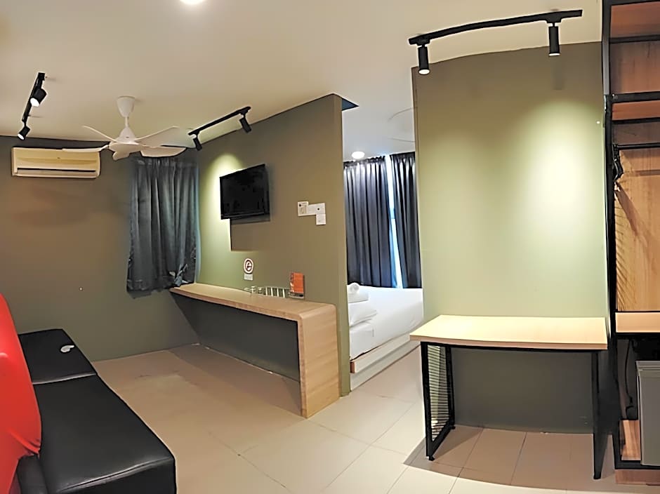 Smile hotel C180 Cheras Selatan