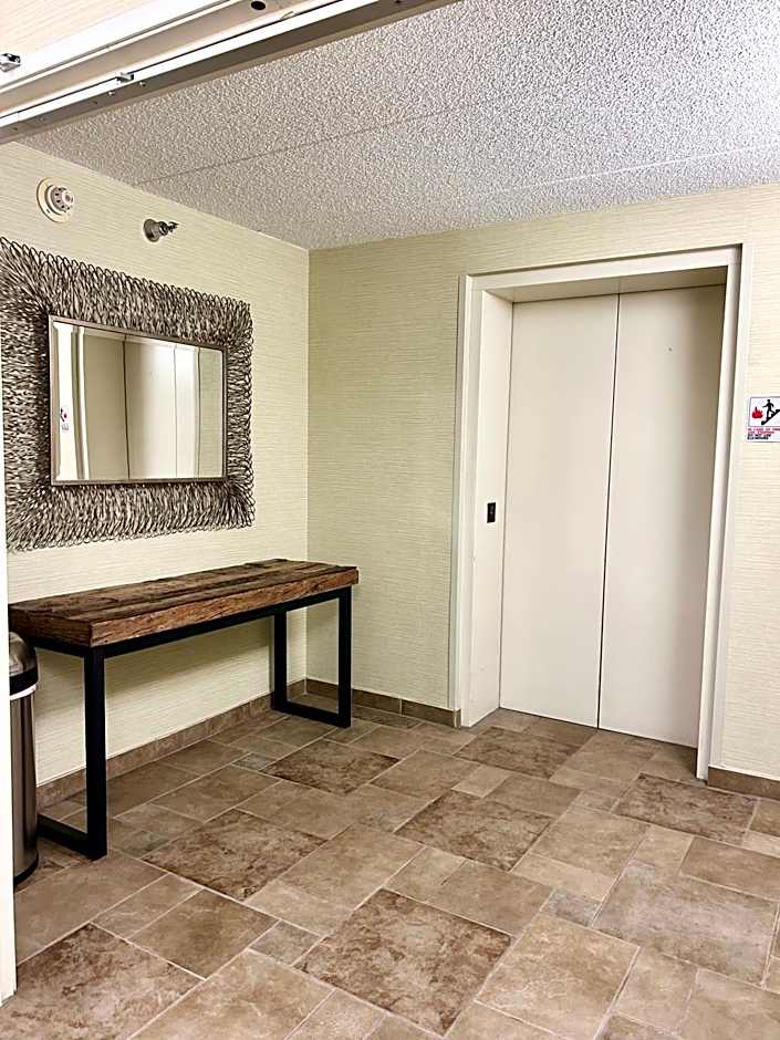 Best Western Plus Kelly Inn