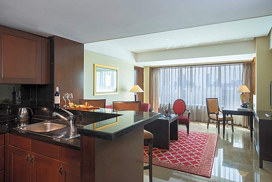 Renaissance by Marriott Tianjin TEDA Convention Centre Hotel