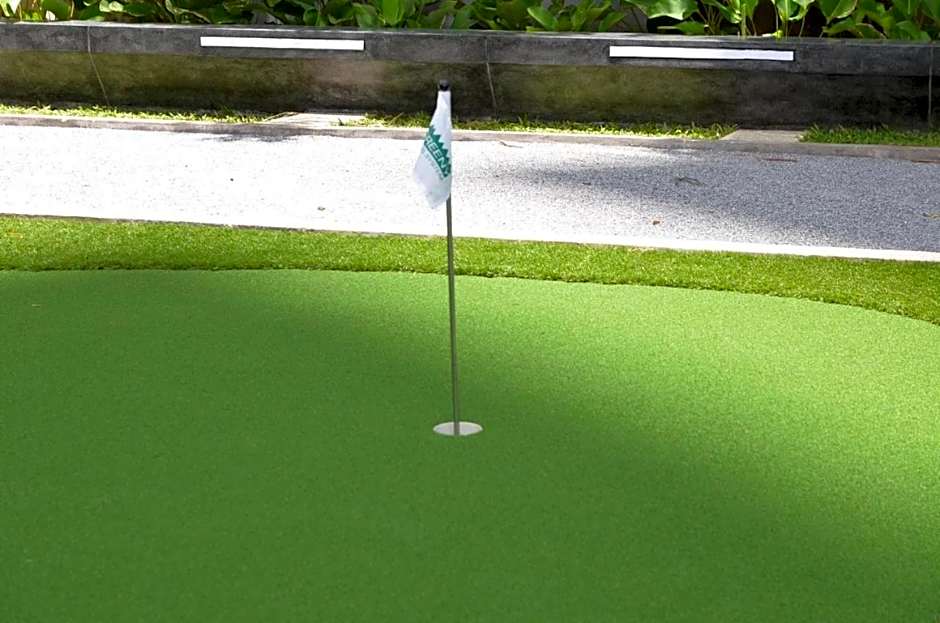 Sea View Spacious Condo At Pattaya