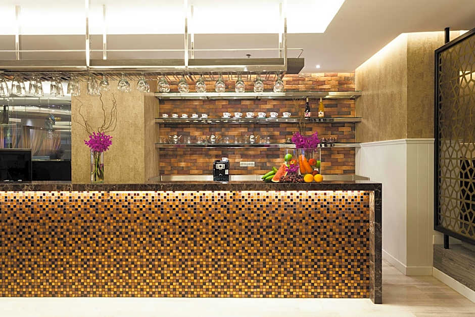 Grand 5 Hotel & Plaza Sukhumvit Bangkok