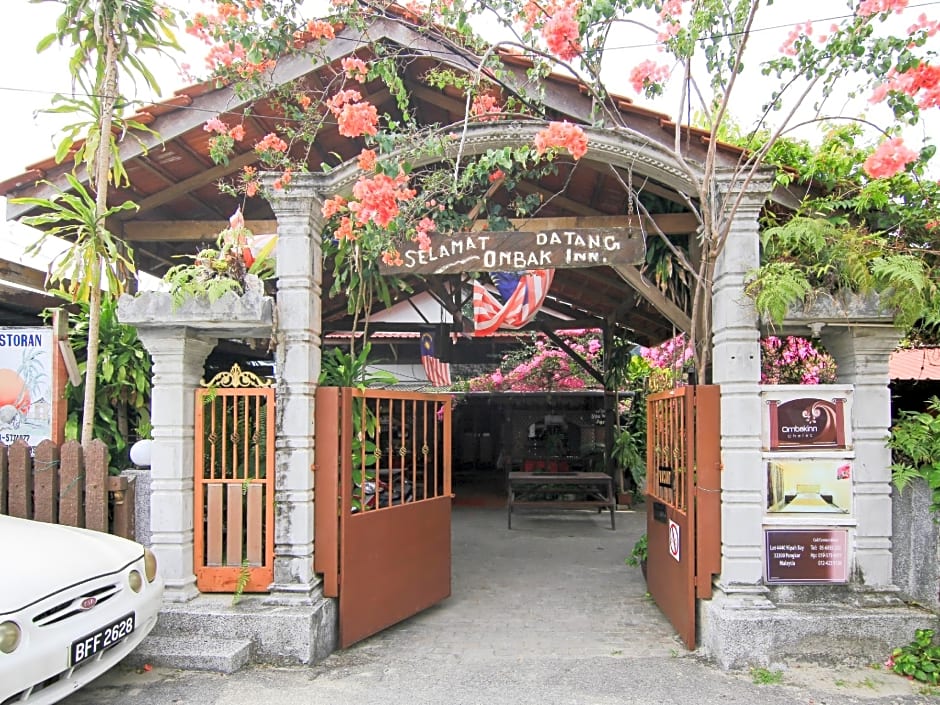 Ombak Inn Chalet
