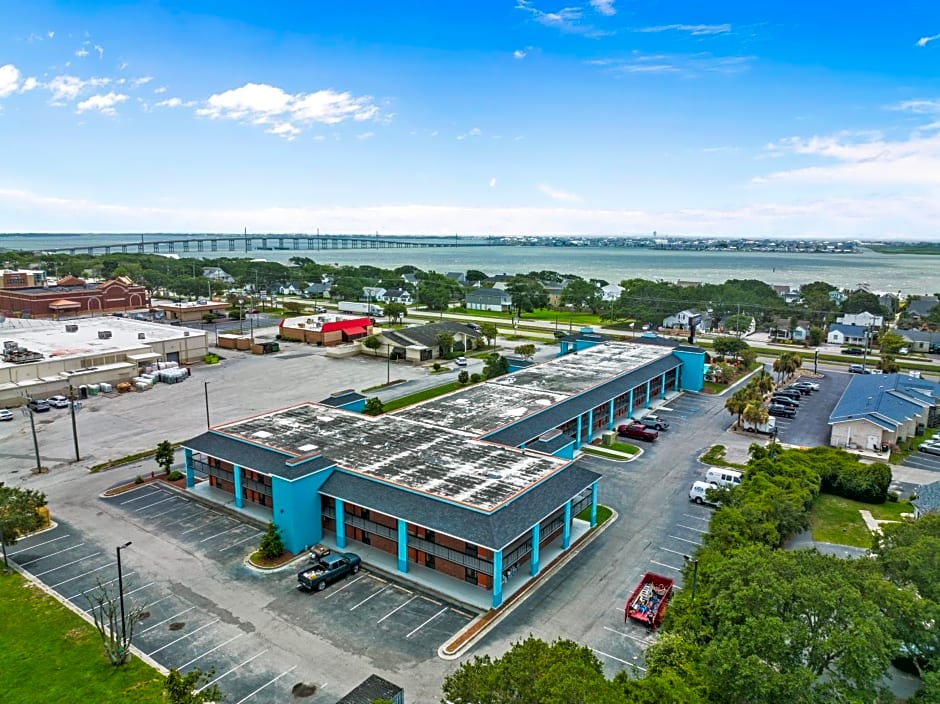 Garnet Inn & Suites, Morehead City near Atlantic Beach