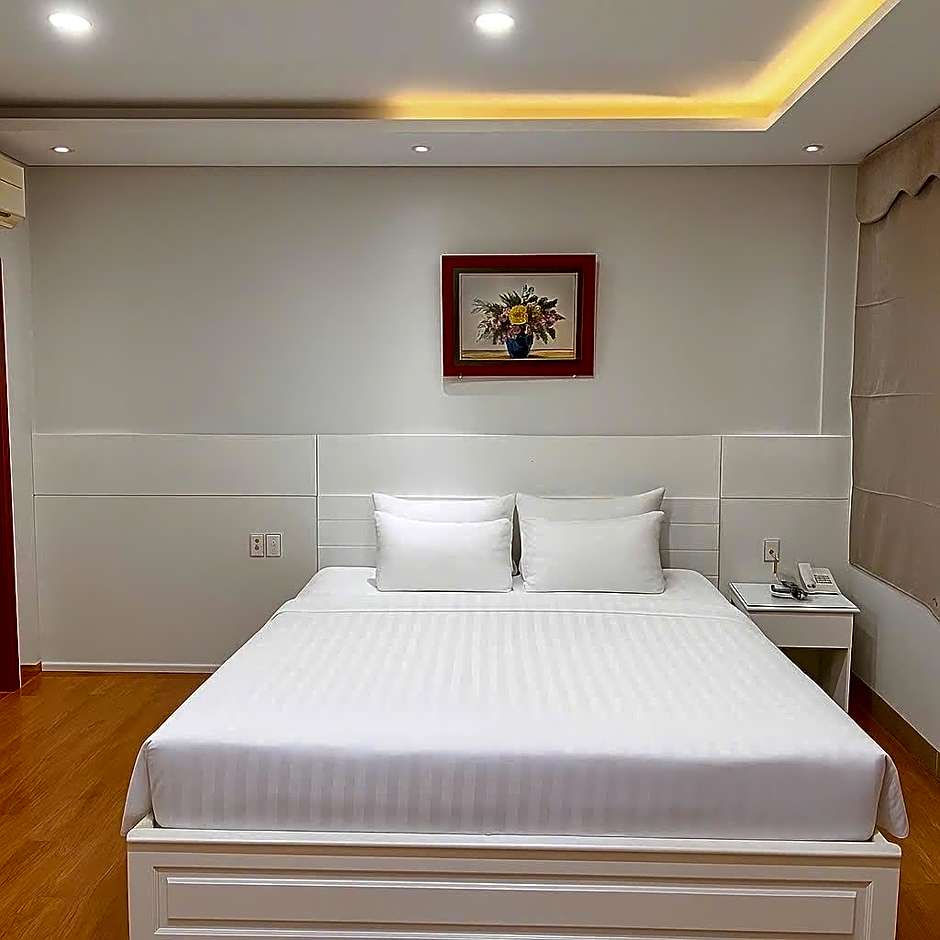 Van Ha Hotel Etown - Nhà Ga T3 Sân Bay TSN