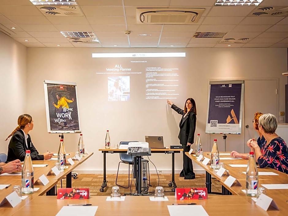 ibis Nantes Centre Gare Sud