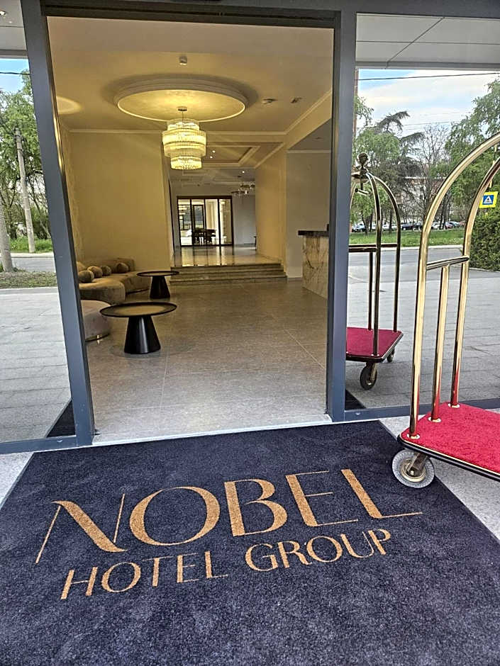 Nobel West Hotel