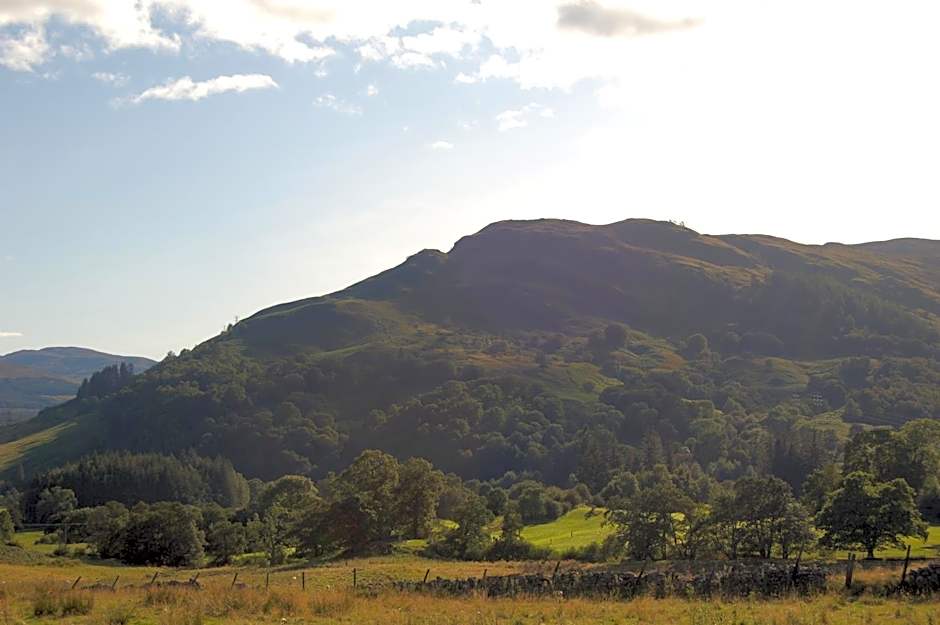 Cosy & compact Rowan Lodge no2