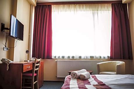 Standard Business Twin Room