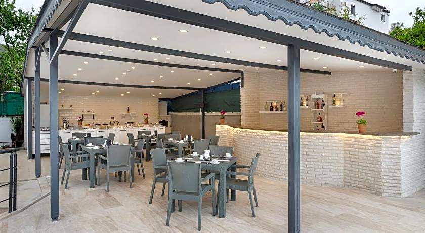 Royal Dream's Hotel