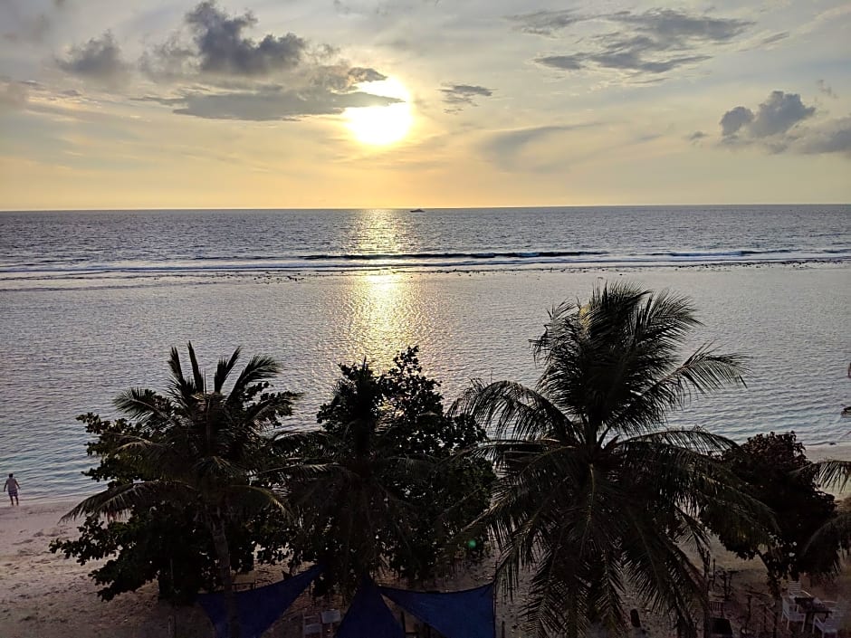 Huvan Beach Hotel at Hulhumale'