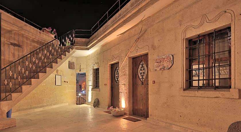 Center Cave House