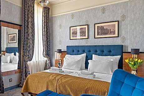 Superior Classic Double or Twin Room