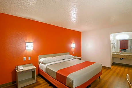 Motel 6-Lawton, OK