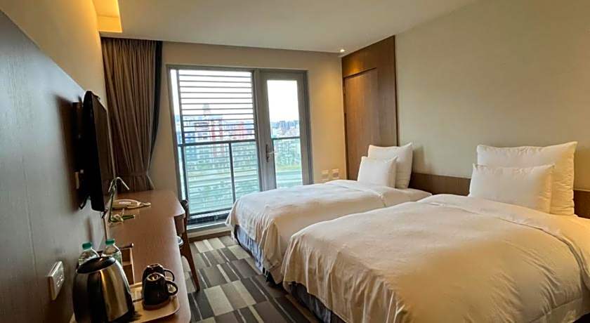 Watermark Hotel - Kaohsiung Main Station