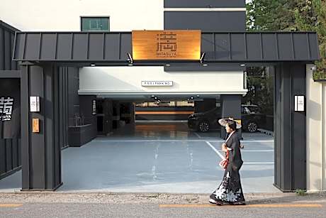 Mitasuya Ryokan Hotel Gumi by Aank