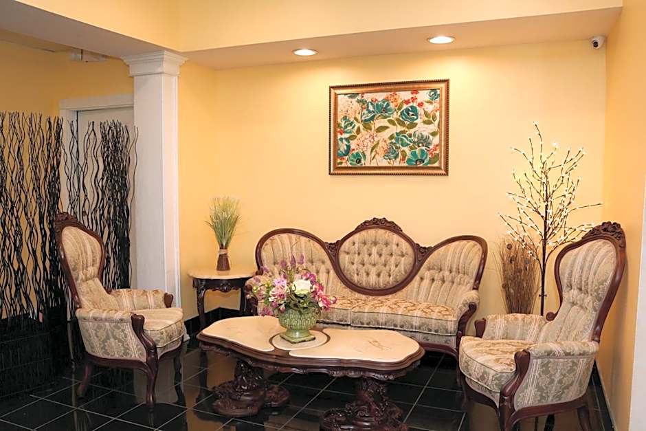 Shining Light Inn & Suites