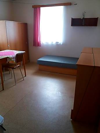 Budget Triple Room