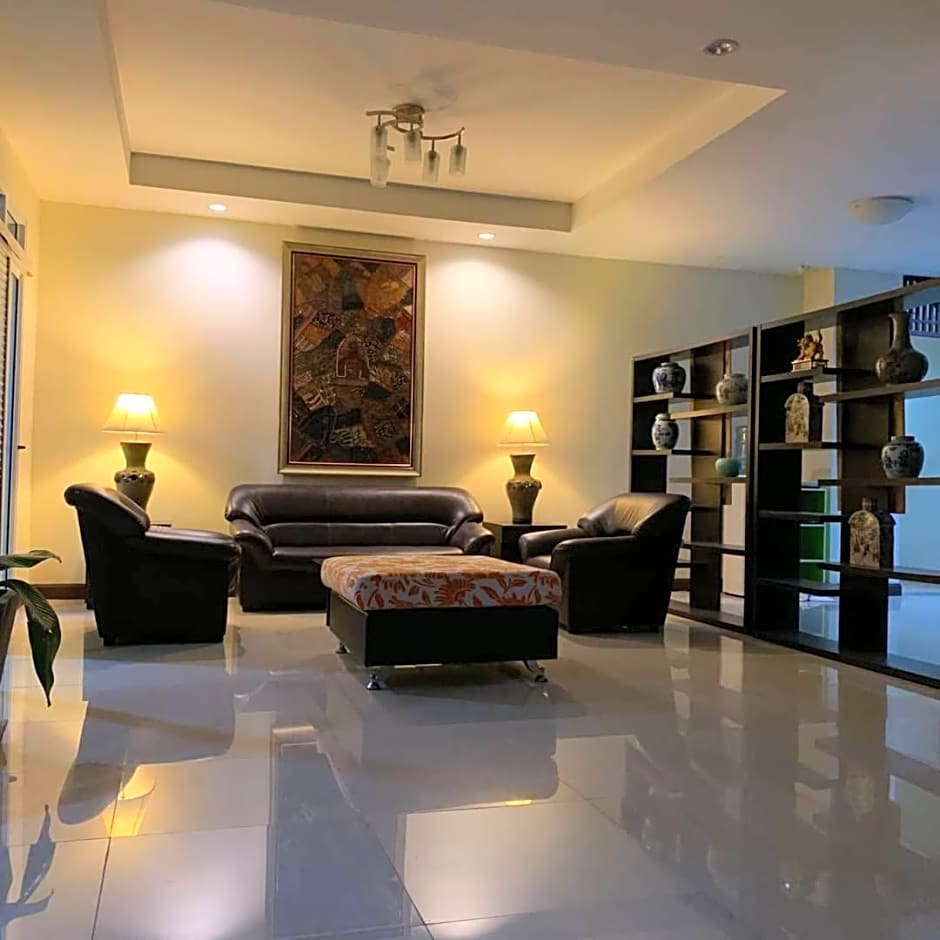 JB Mansion Hotel