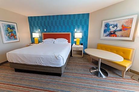 1 King Bed Deluxe Room Pool View Building 2 Non-Smoking