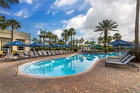 Las Palmeras by Hilton Grand Vacations