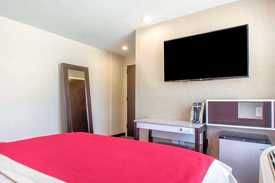 The Vue Hotel, Ascend Hotel Collection