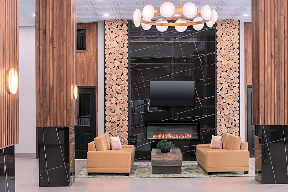 Le Parc Gatineau, Tapestry Collection by Hilton