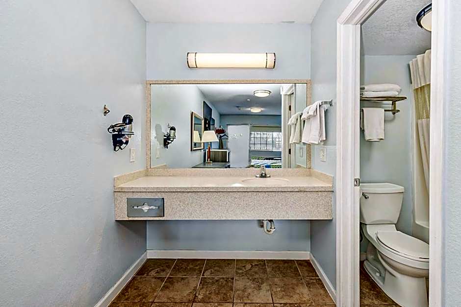 Grove City Travel Inn Columbus South