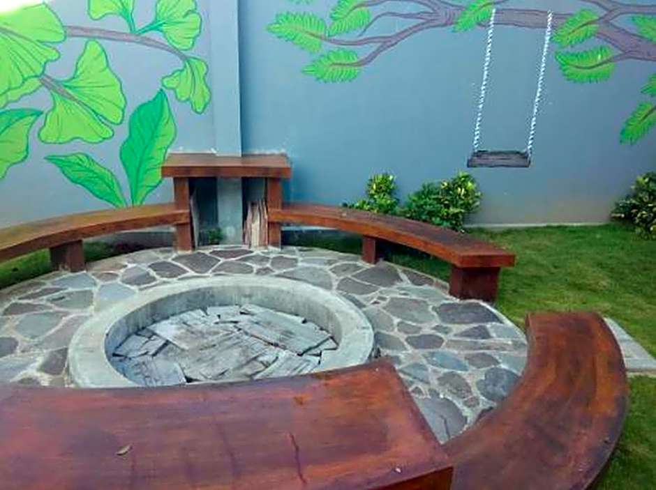 Kedai Oma Syariah Mitra RedDoorz