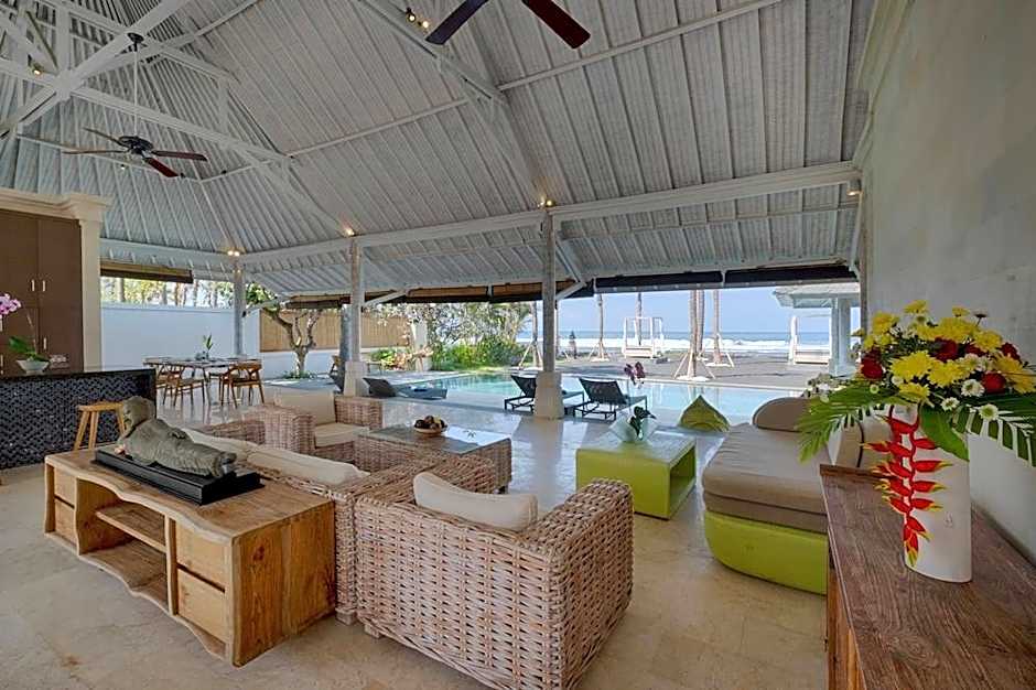 Kutus Kutus Saba Beach Villa – Blahbatuh, CO