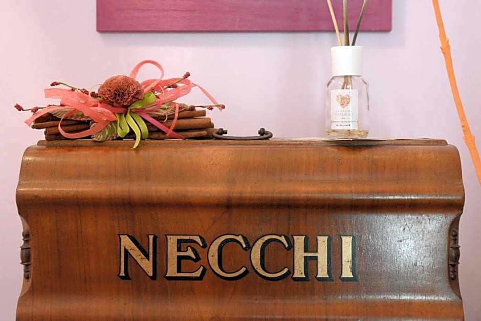 Casa Fuori Casa - 200 mt dal casello autostradale, parcheggio gratuito, garage moto