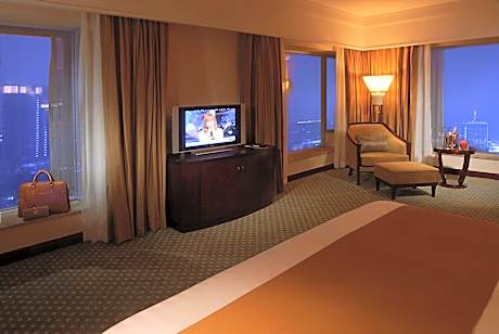 Deluxe Room, Larger Guest room, 1 King, City view