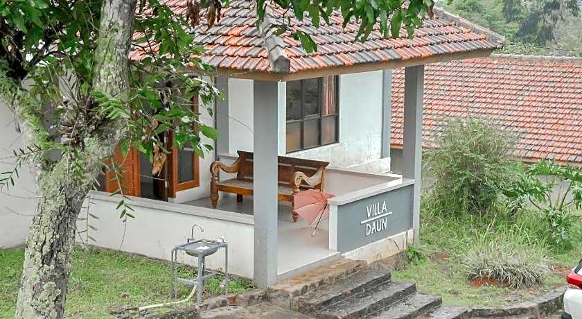 Bumi Ciboled Mitra RedDoorz near Gerbang Tol Pamulihan