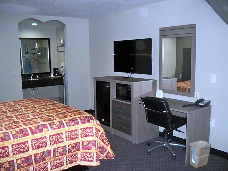 Scottish Inn and Suites Beaumont