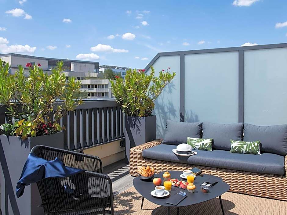 Mercure Paris Bercy Bibliotheque