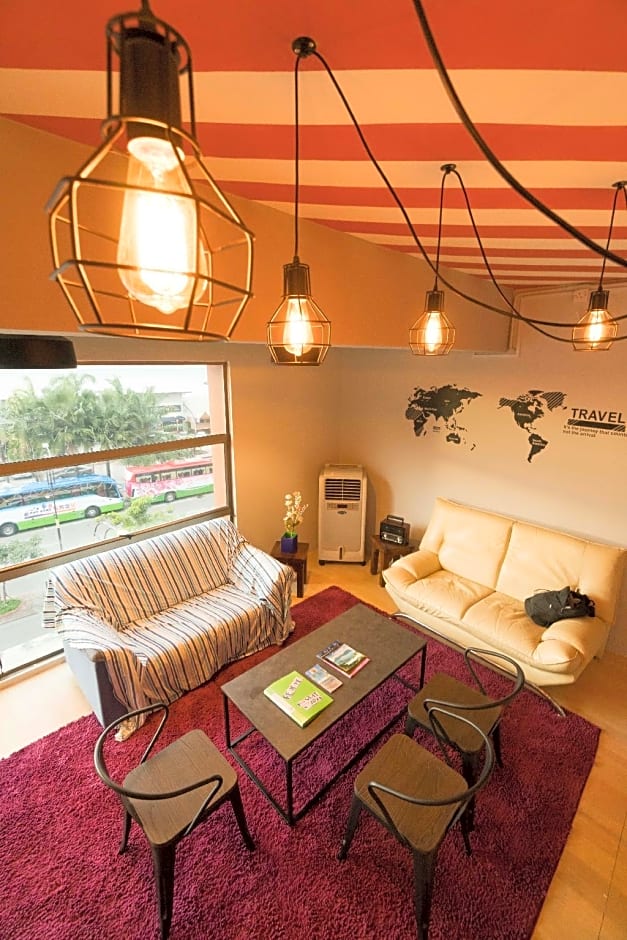 Seaview Capsule Hotel